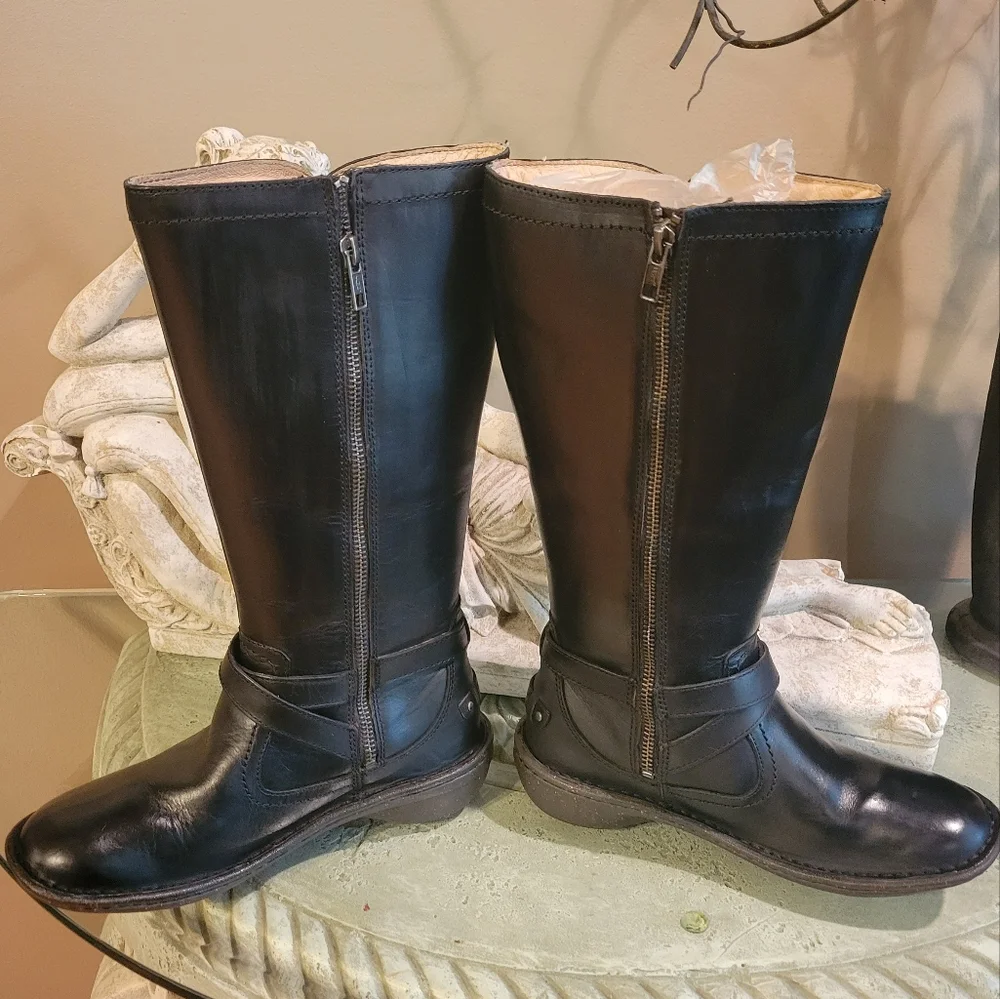 *Sold⛔️Ugg Rosen Tall Leather Boot in Size 6. S/N 1008219  #246 - Picture 9 of 17